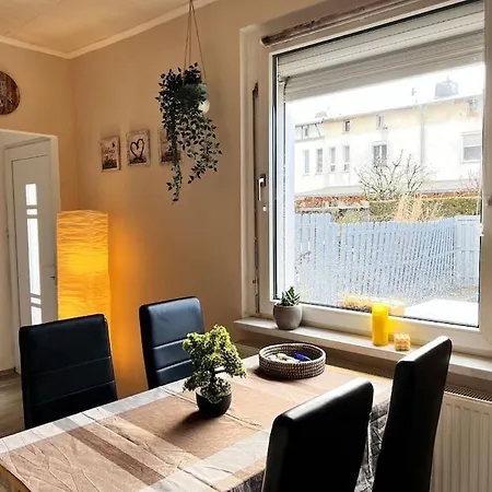 Appartement Gemuetliches Reihenhaus Mit Terrasse à Magdebourg Extérieur photo