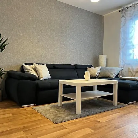 Appartement Gemuetliches Reihenhaus Mit Terrasse à Magdebourg Extérieur photo