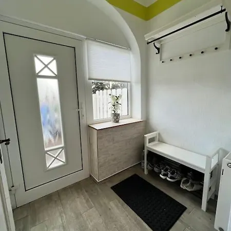 Appartement Gemuetliches Reihenhaus Mit Terrasse à Magdebourg Extérieur photo